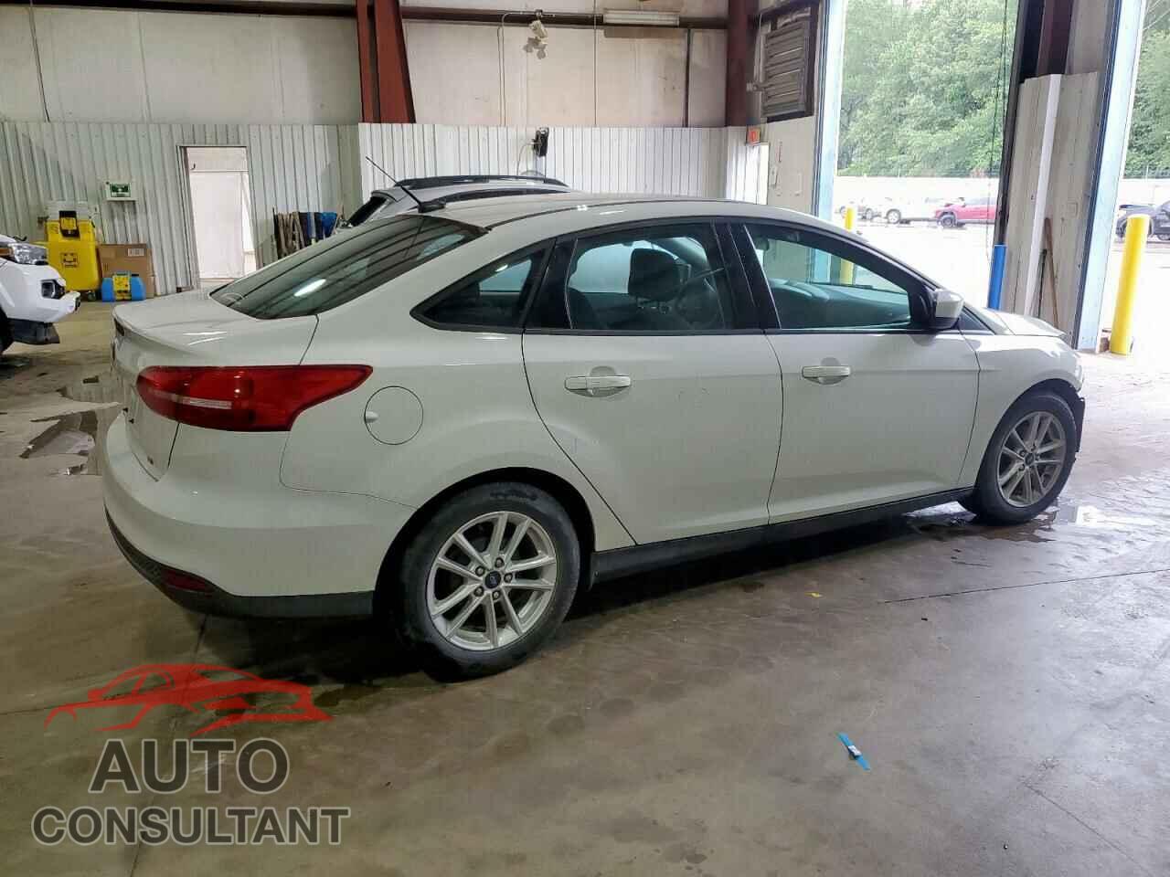 FORD FOCUS 2018 - 1FADP3F21JL328833