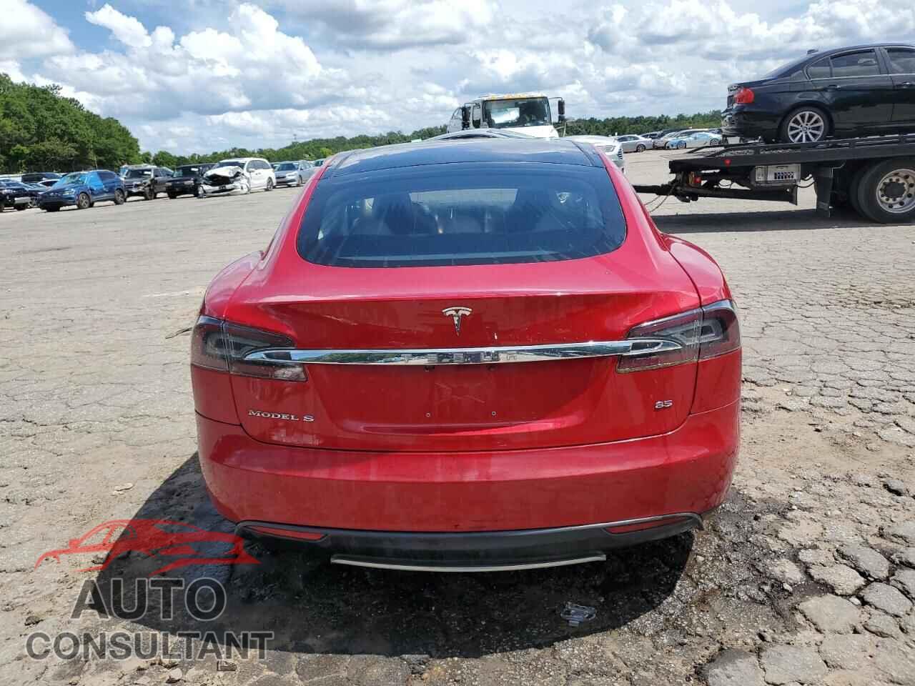 TESLA MODEL S 2013 - 5YJSA1CN6DFP20929