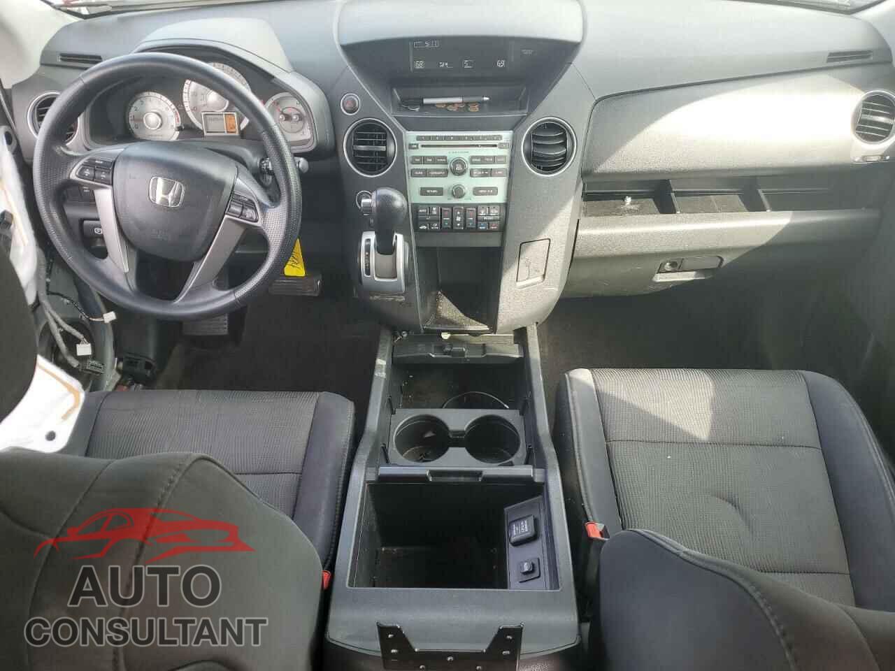 HONDA PILOT 2011 - 5FNYF4H46BB075192