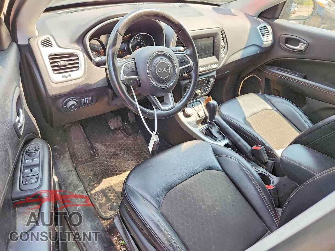 JEEP COMPASS 2020 - 3C4NJDBB3LT115563