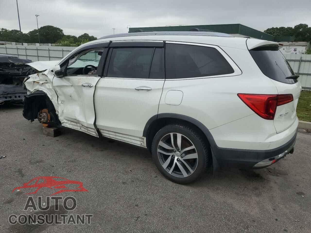 HONDA PILOT 2017 - 5FNYF6H94HB073523