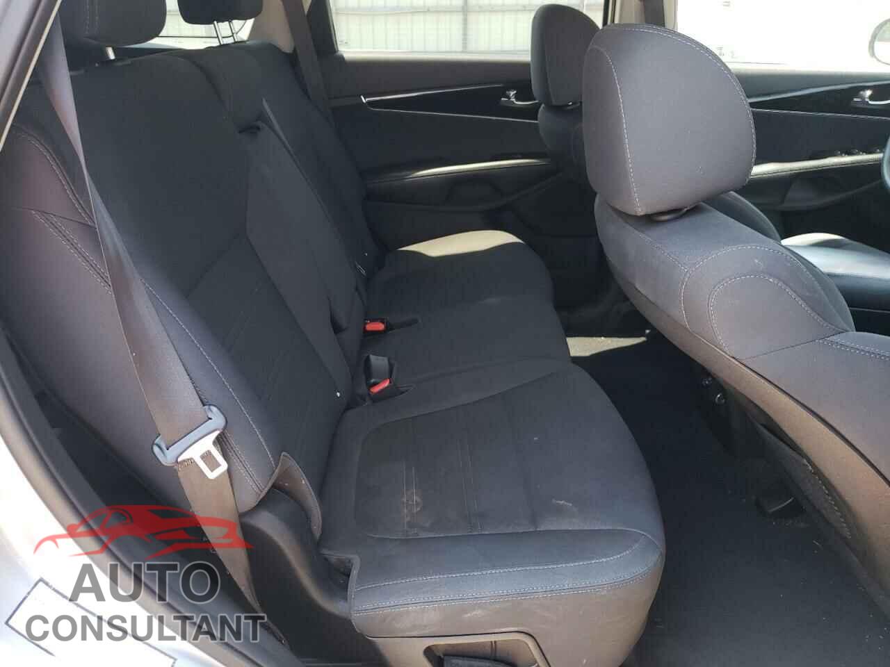 KIA SORENTO 2020 - 5XYPG4A5XLG683545