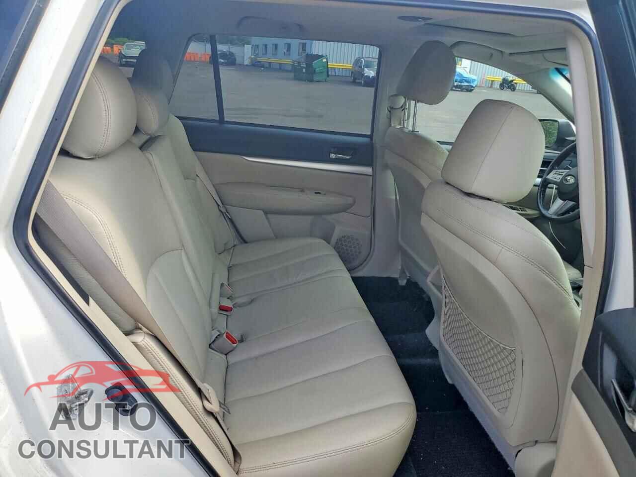 SUBARU OUTBACK 2011 - 4S4BRBGC8B3388506