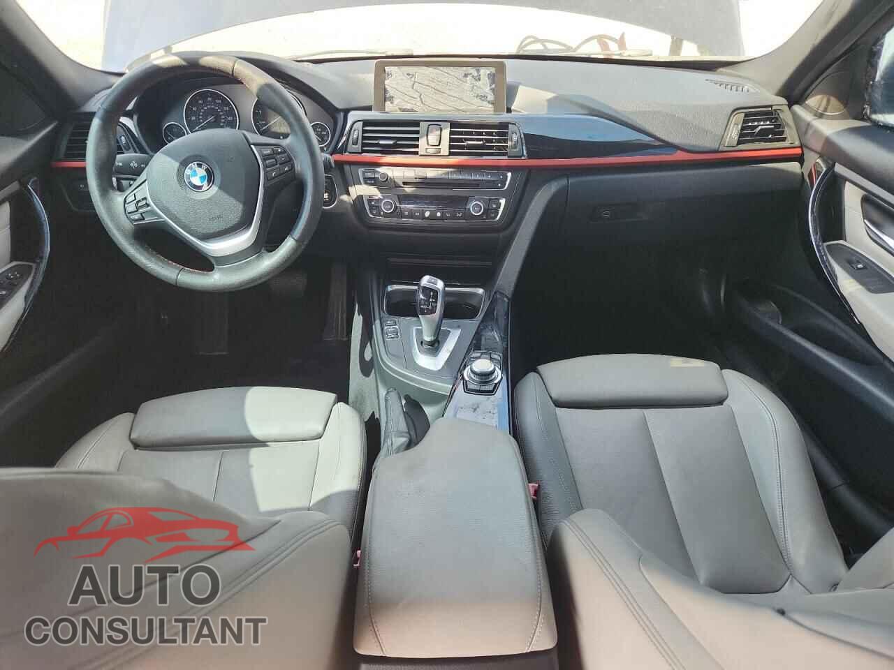 BMW 3 SERIES 2013 - WBA3C1C59DF434998
