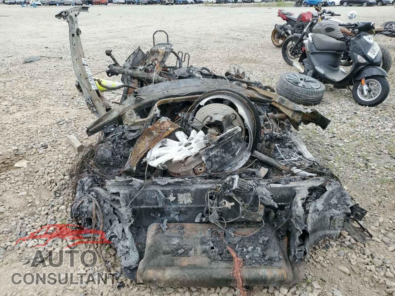 TESLA MODEL S 2016 - 5YJSA1E22GF171933