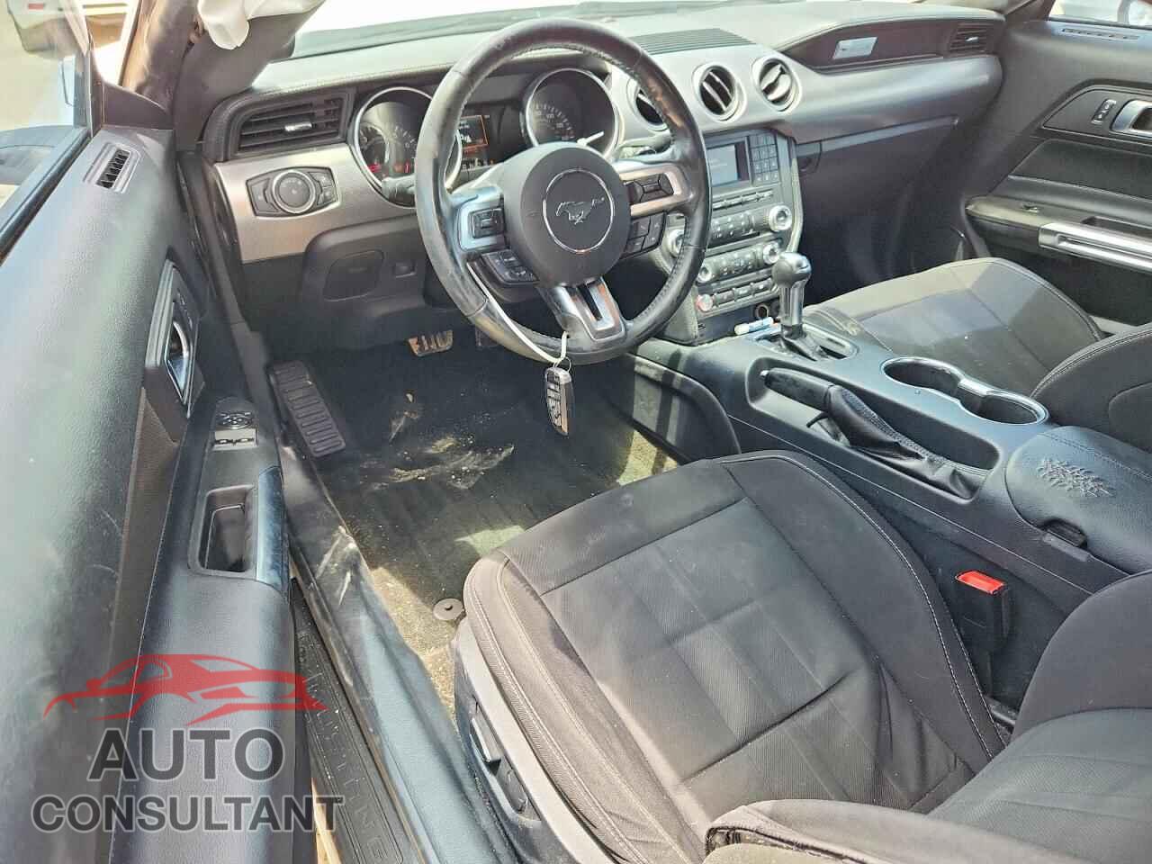 FORD MUSTANG 2018 - 1FA6P8CF1J5117116