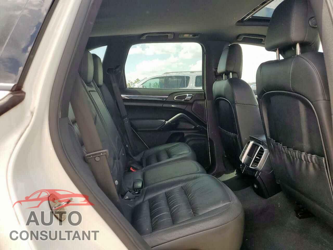 PORSCHE CAYENNE 2012 - WP1AA2A23CLA02906
