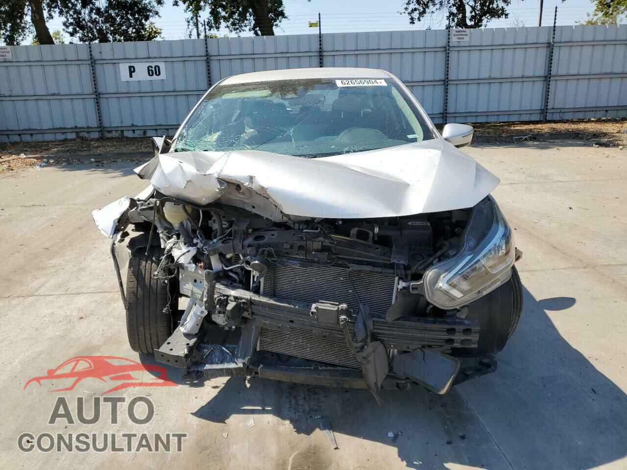 NISSAN VERSA 2021 - 3N1CN8EVXML876040