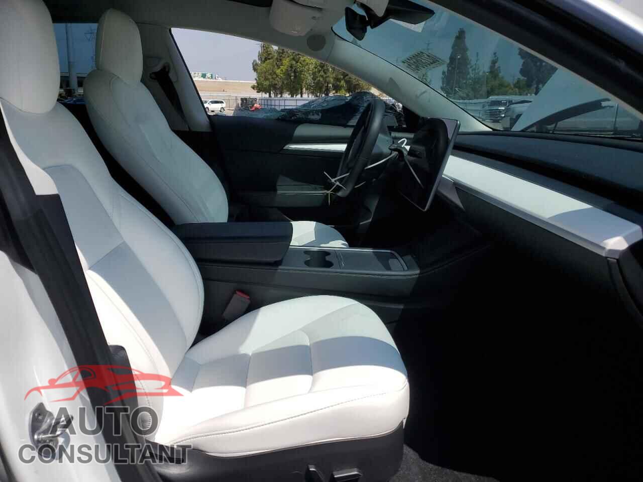 TESLA MODEL 3 2022 - 5YJ3E1EA9NF329228