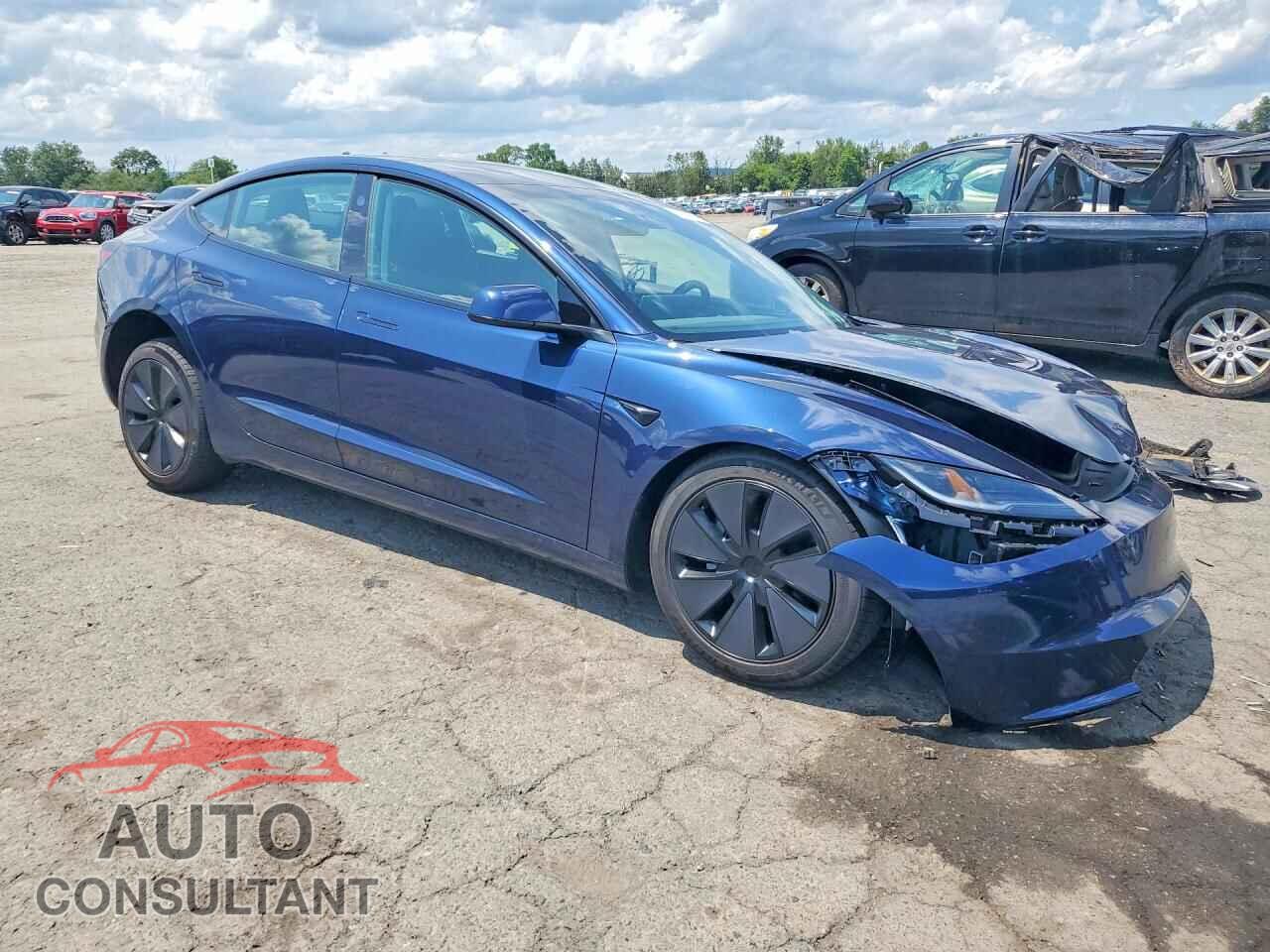 TESLA MODEL 3 2026 - 5YJ3E1EA4TF203758