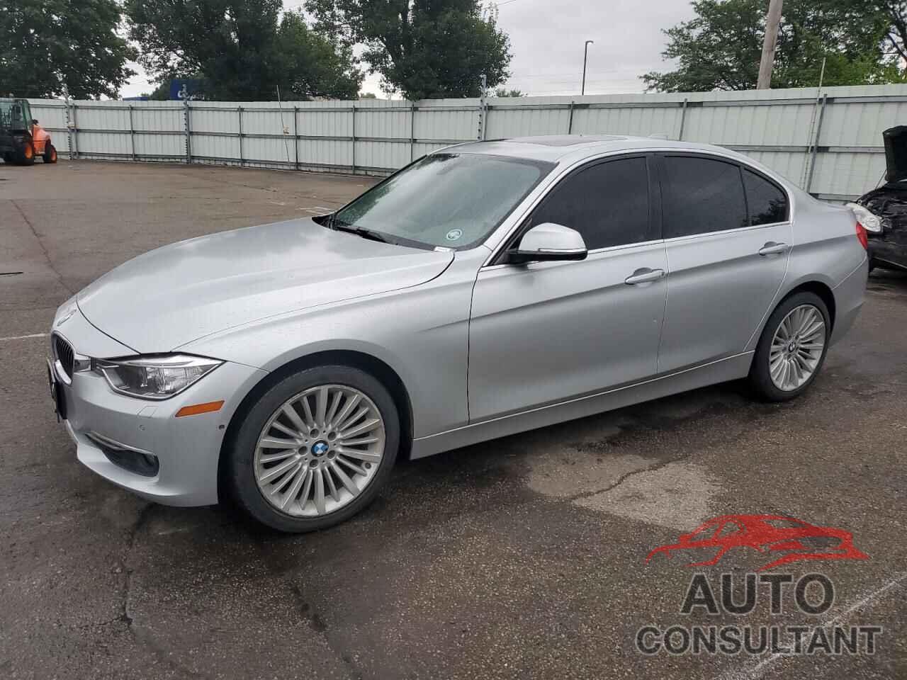BMW 3 SERIES 2013 - WBA3B3C52DF532947