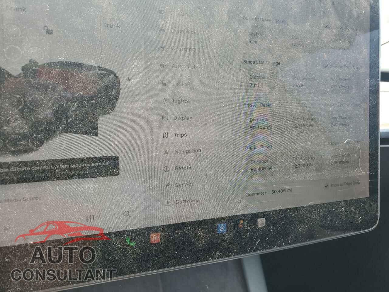 TESLA MODEL 3 2021 - 5YJ3E1EA4MF099709