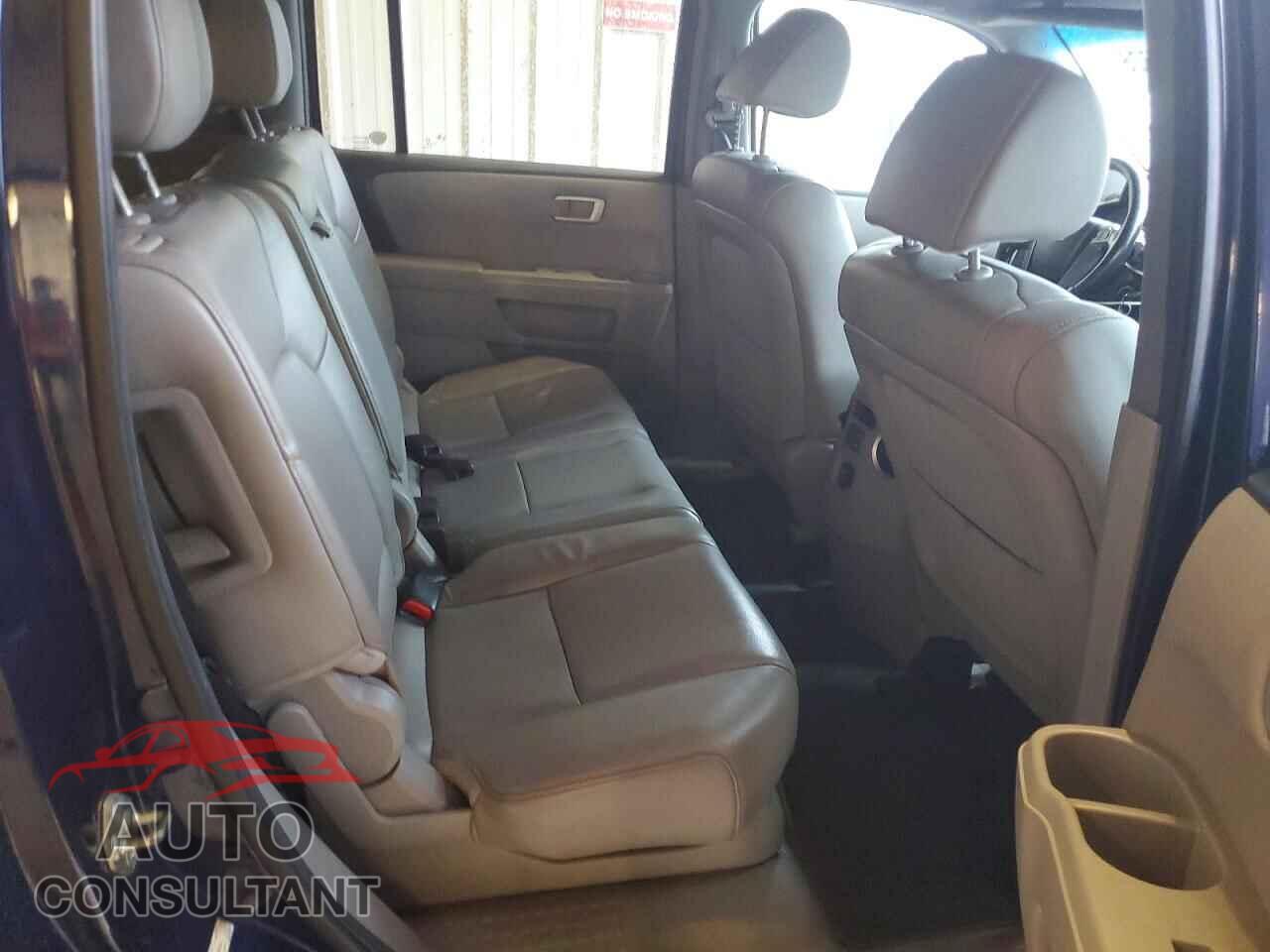 HONDA PILOT 2014 - 5FNYF4H51EB022073