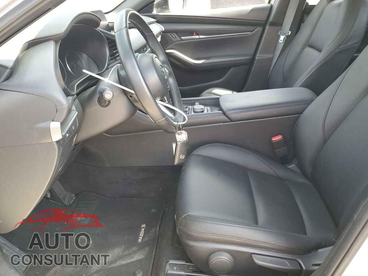 MAZDA 3 SELECT S 2025 - JM1BPAKM7S1752561