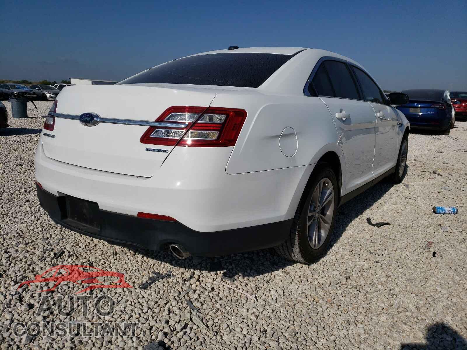 FORD TAURUS 2018 - 1FAHP2D84JG134745
