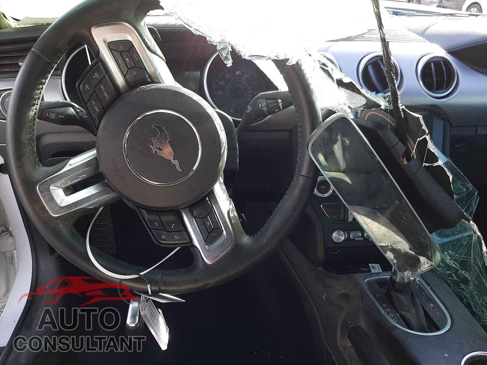 FORD MUSTANG 2021 - 1FA6P8CF0M5115541