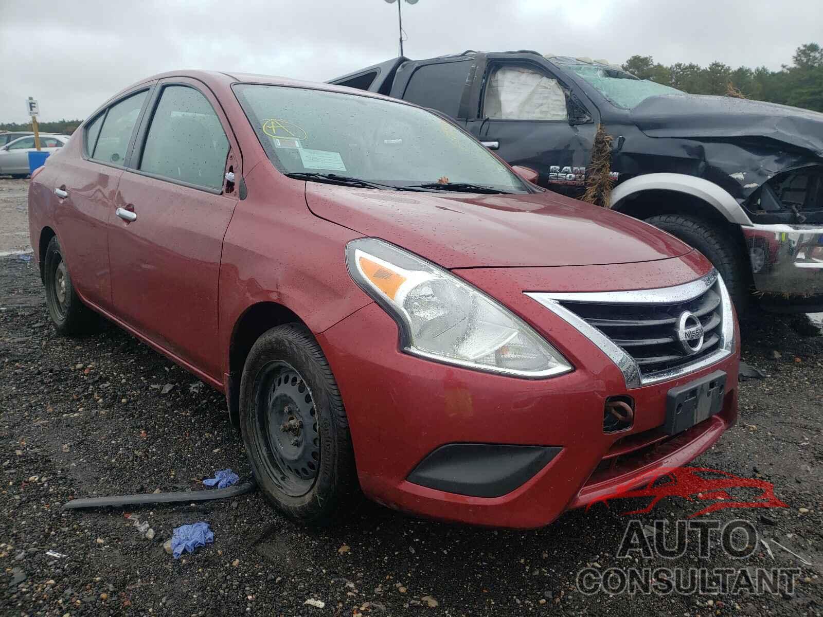 NISSAN VERSA 2019 - 3N1CN7AP3KL880770