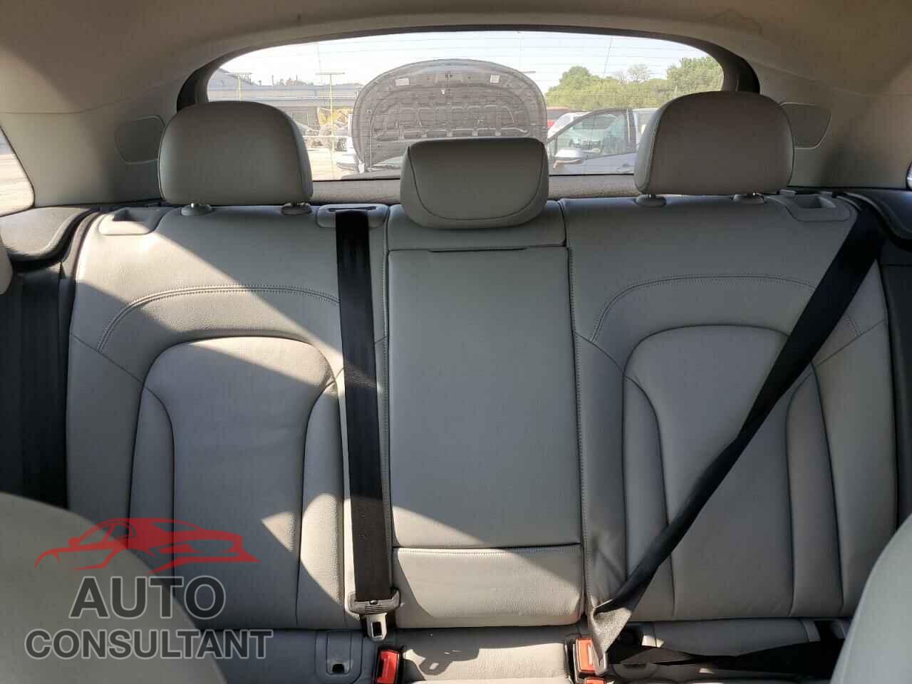AUDI Q3 2018 - WA1ECCFS1JR005836