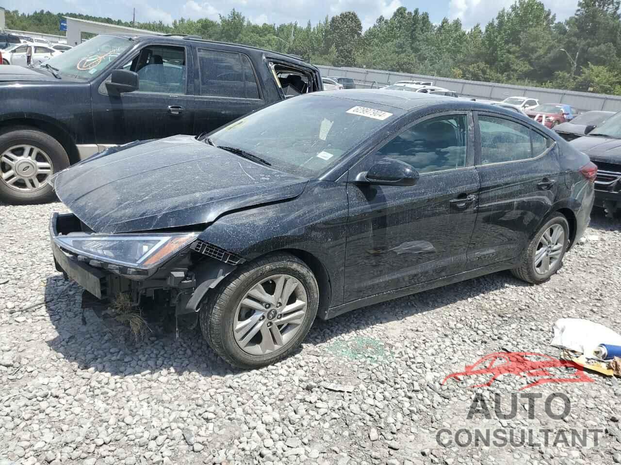 HYUNDAI ELANTRA 2019 - KMHD84LF7KU838356