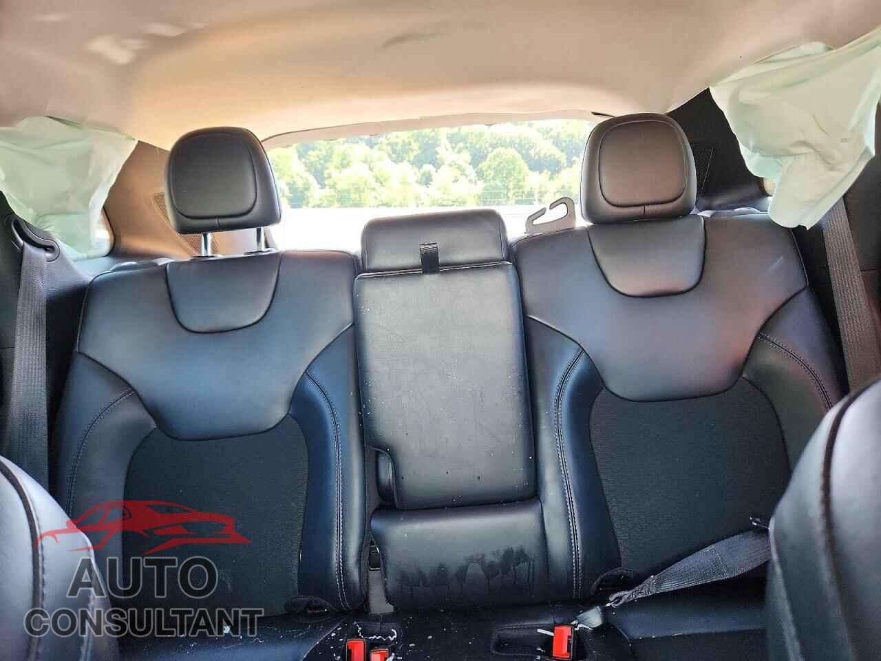 JEEP CHEROKEE 2021 - 1C4PJMLB2MD152165