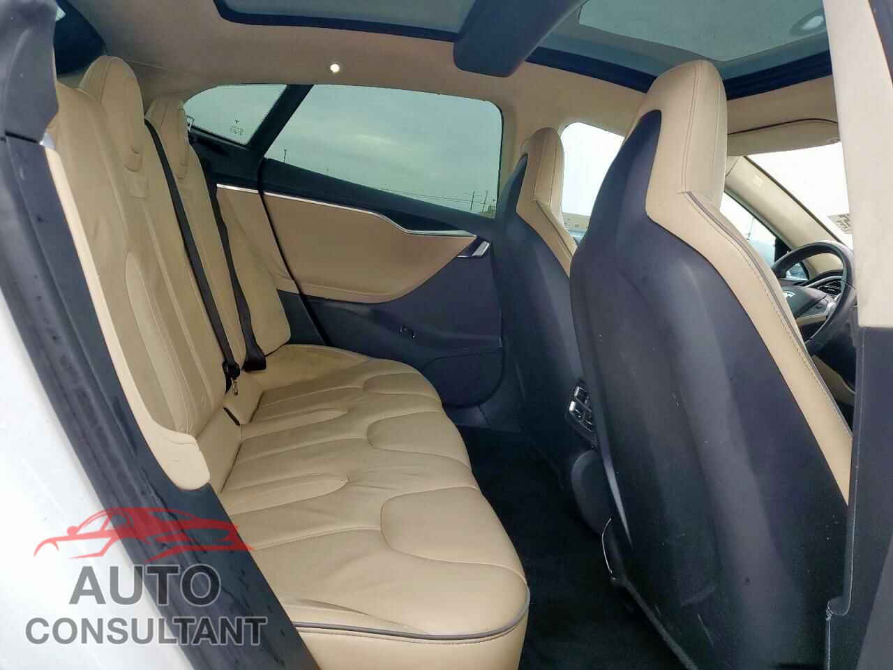 TESLA MODEL S 2013 - 5YJSA1DP8DFP05283