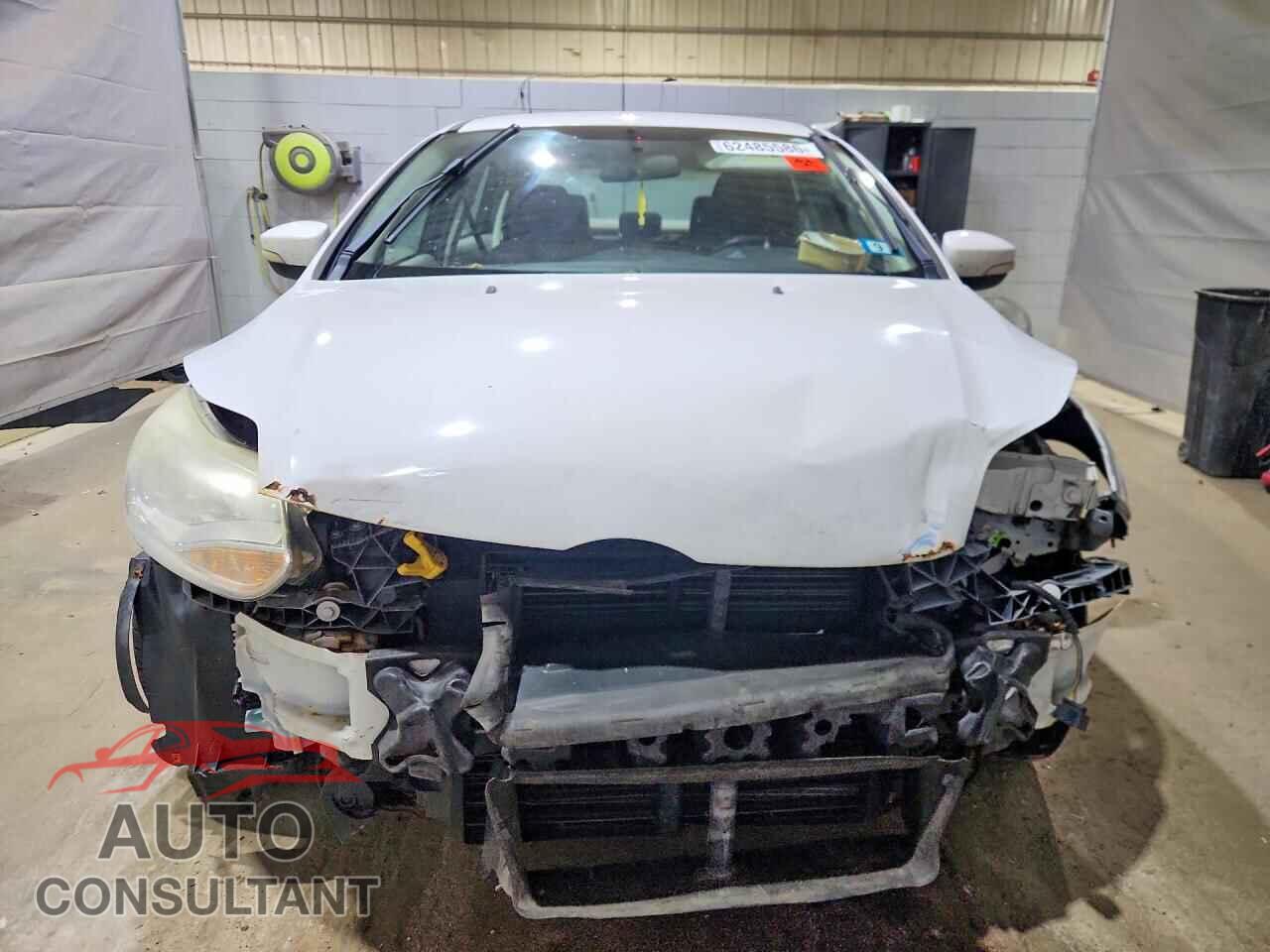 FORD FOCUS 2014 - 1FADP3F2XEL261798