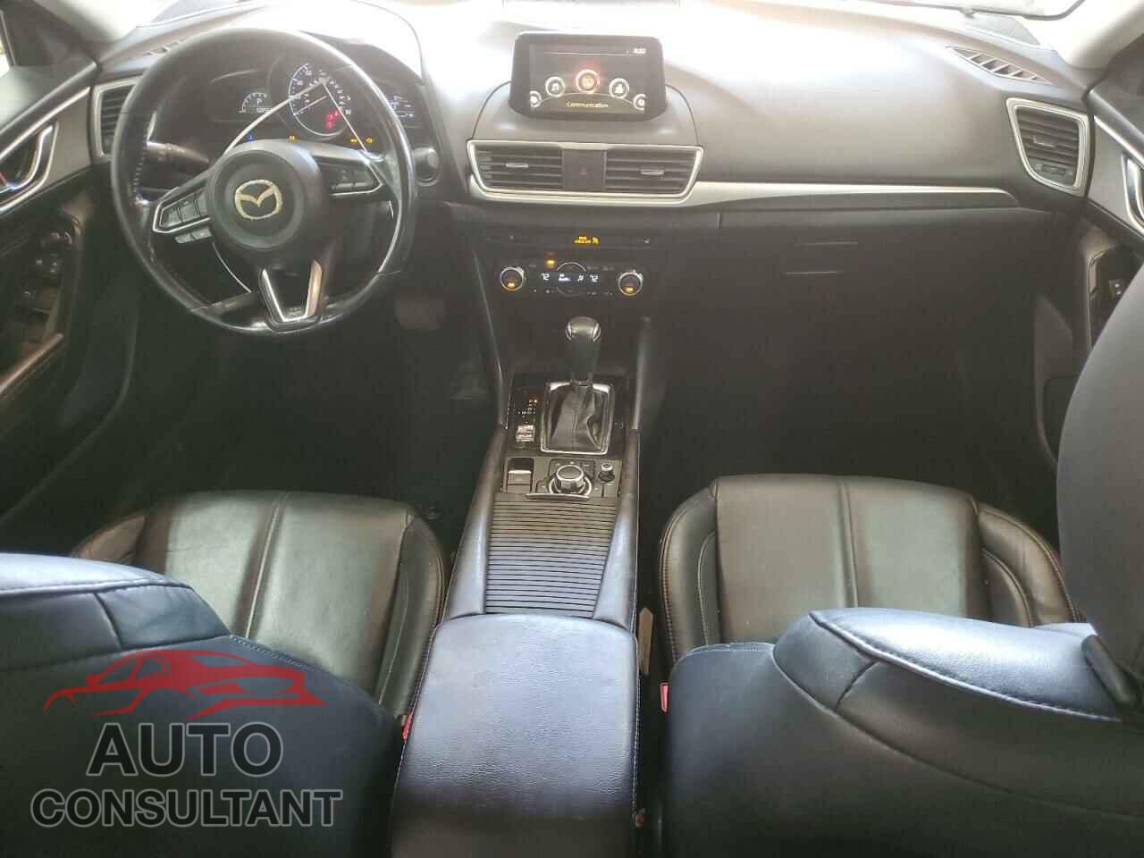MAZDA 3 2017 - 3MZBN1V73HM110343