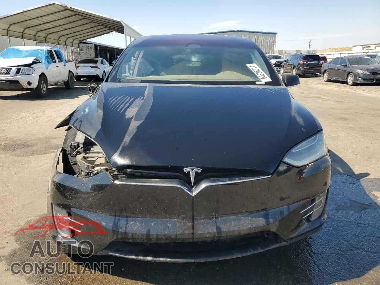 TESLA MODEL X 2017 - 5YJXCBE21HF068347
