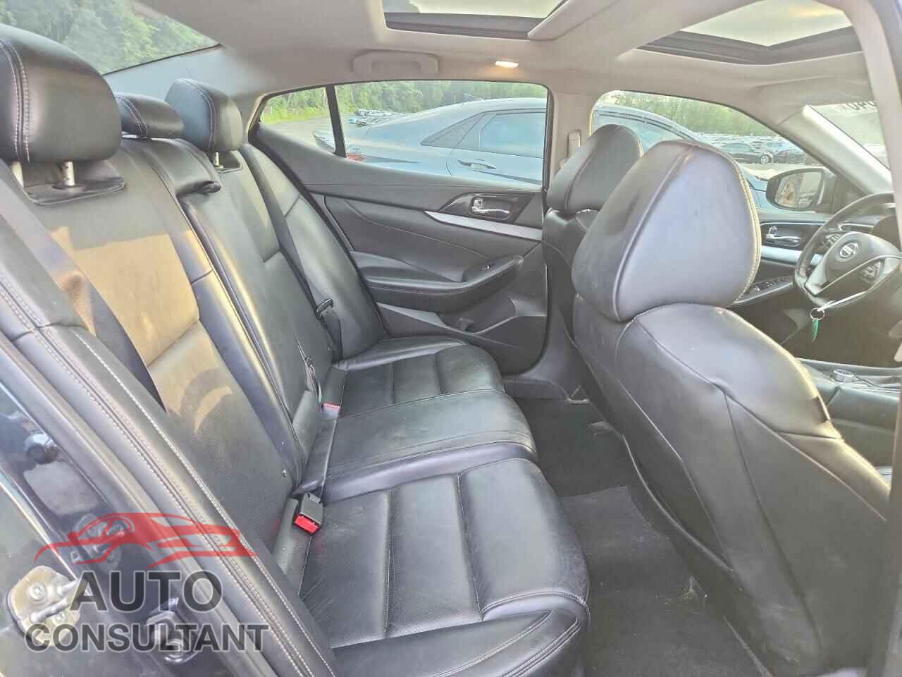 NISSAN MAXIMA 2016 - 1N4AA6AP9GC379787