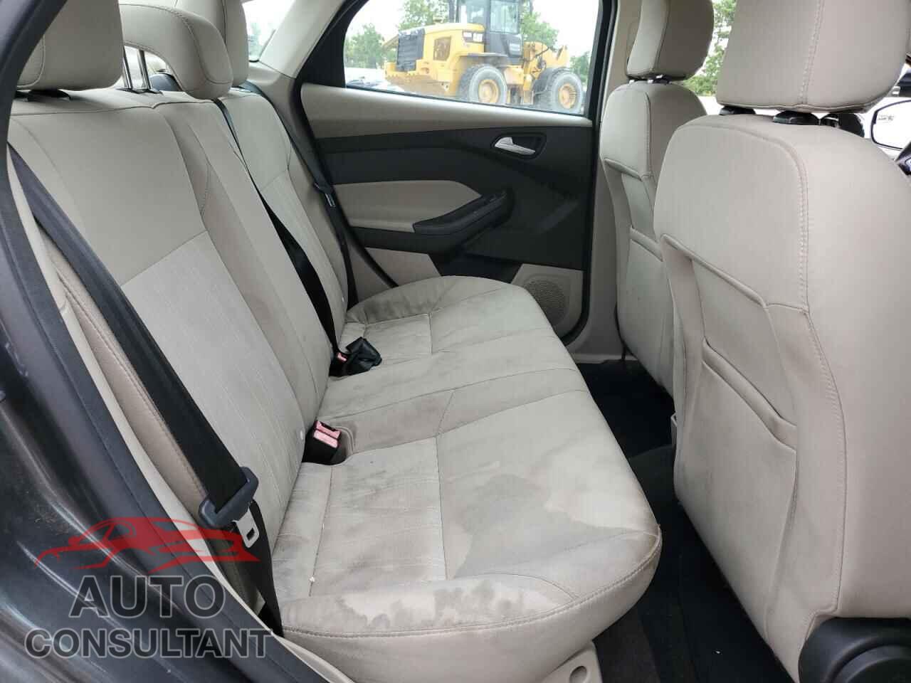 FORD FOCUS 2017 - 1FADP3F20HL266271