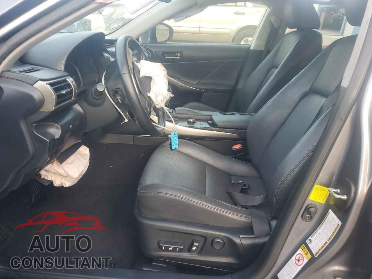 LEXUS IS 2016 - JTHBA1D26G5024192