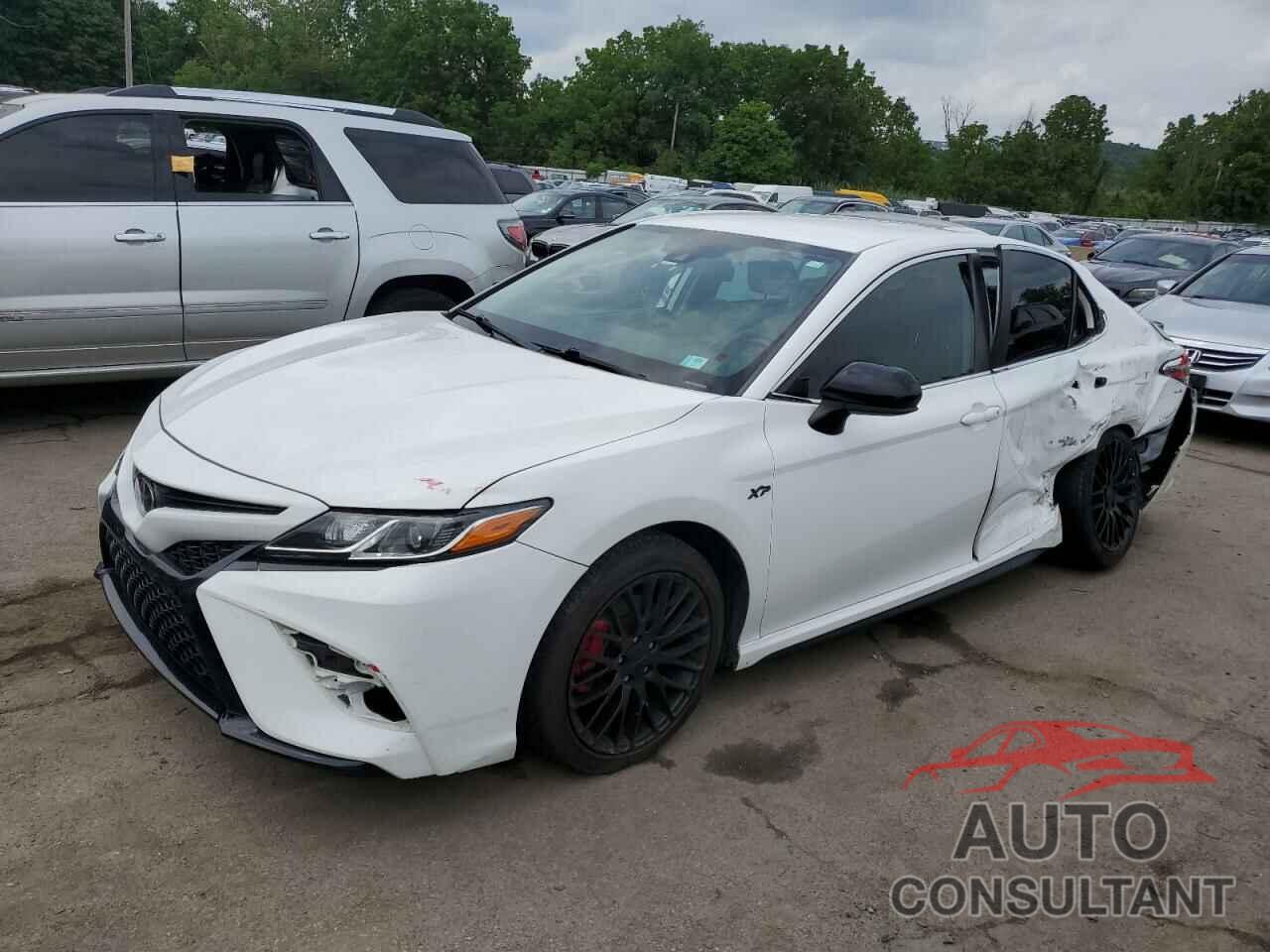 TOYOTA CAMRY 2019 - 4T1B11HK0KU743413