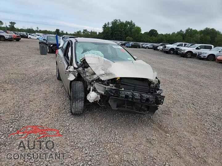 FORD FOCUS 2017 - 1FADP3F28HL264087