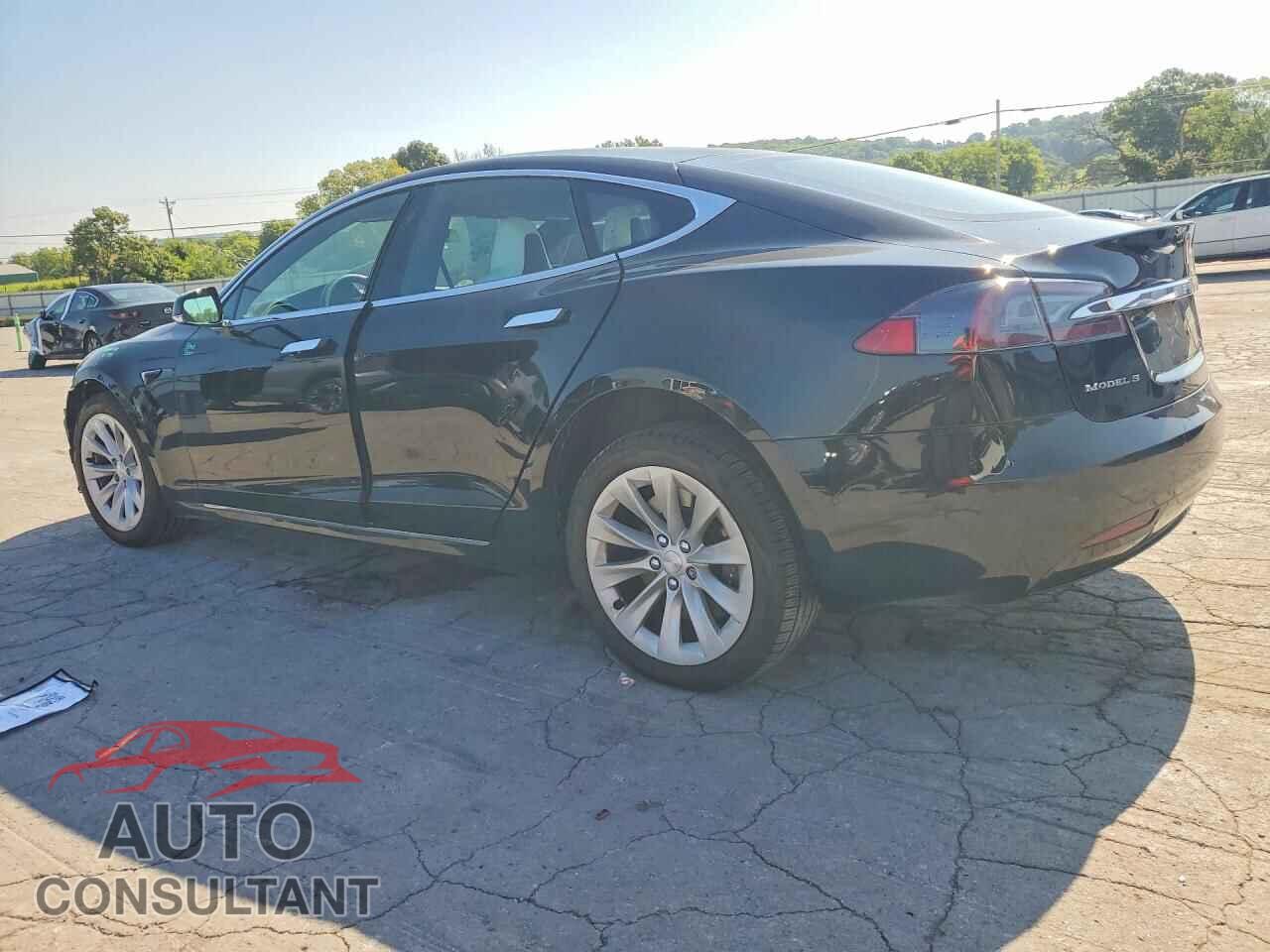 TESLA MODEL S 2018 - 5YJSA1E25JF243151
