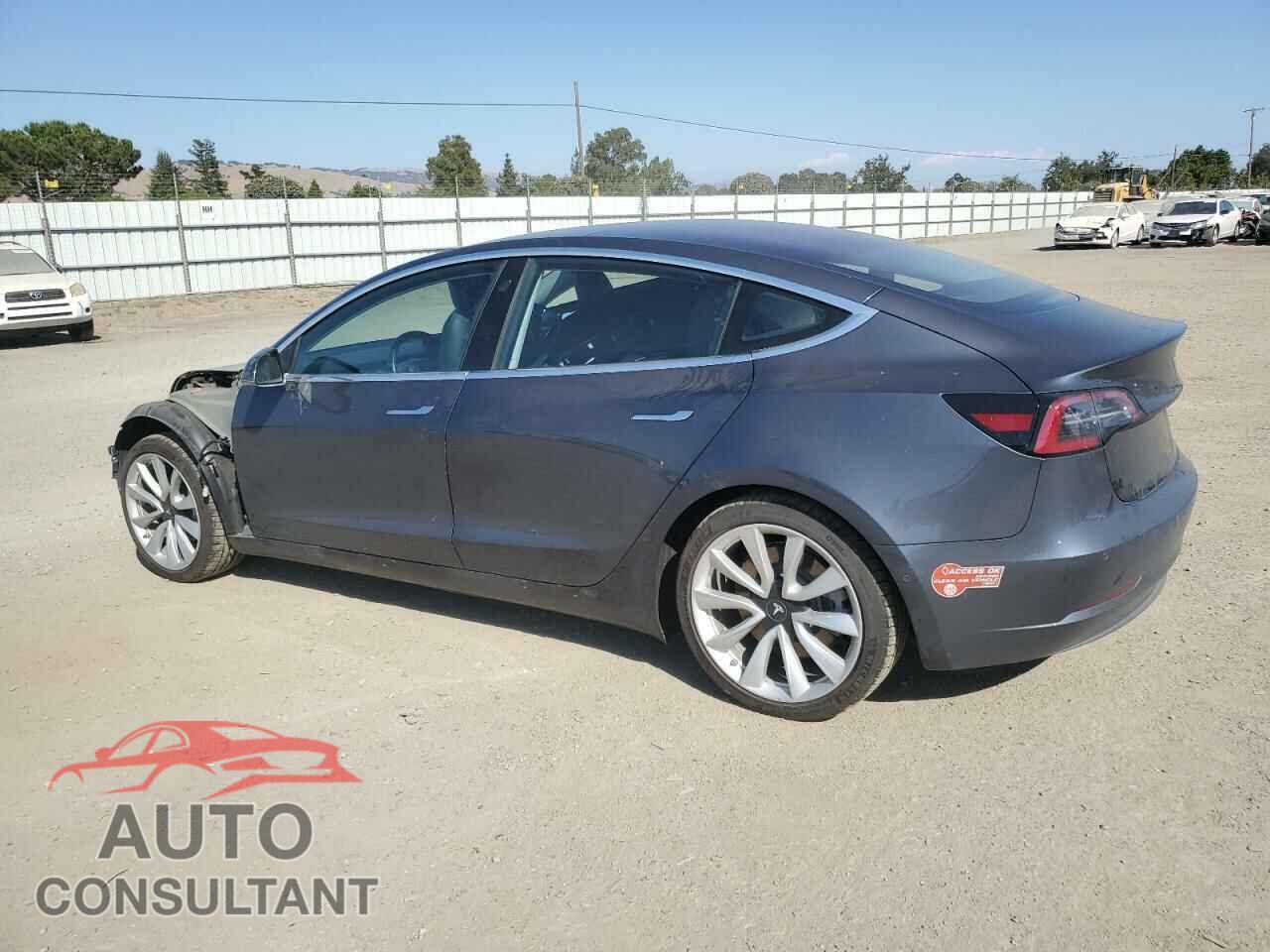 TESLA MODEL 3 2018 - 5YJ3E1EA7JF023882