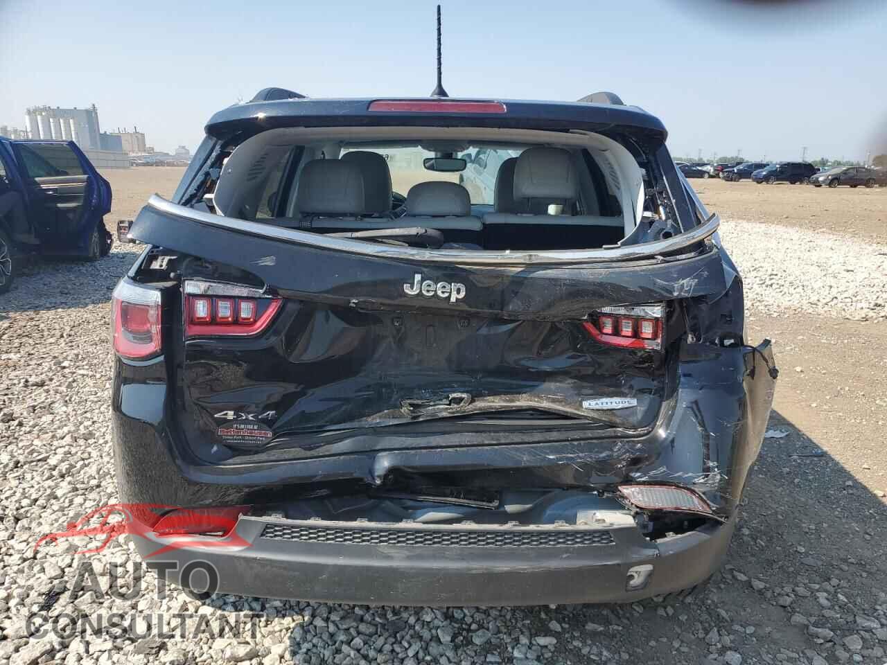 JEEP COMPASS 2018 - 3C4NJDBB5JT117375