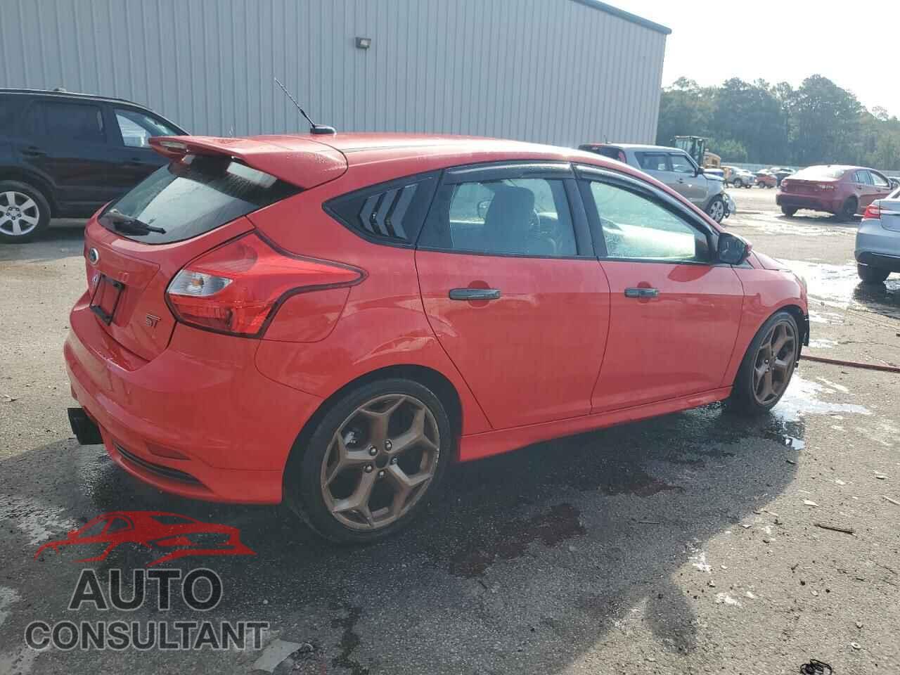 FORD FOCUS 2013 - 1FADP3L97DL216611