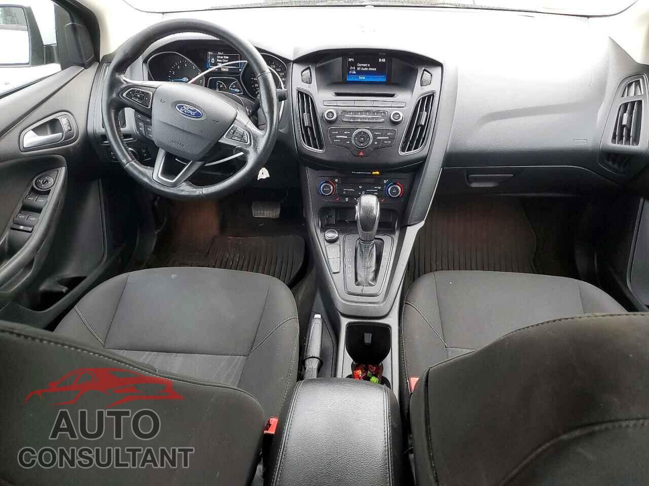 FORD FOCUS 2017 - 1FADP3FE3HL321239