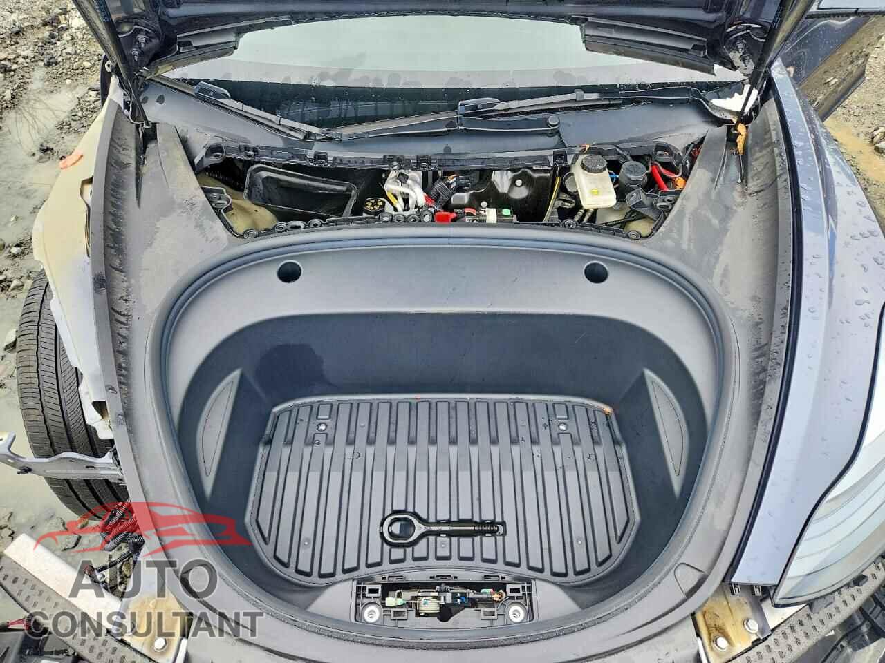TESLA MODEL 3 2023 - 5YJ3E1EA8PF656383