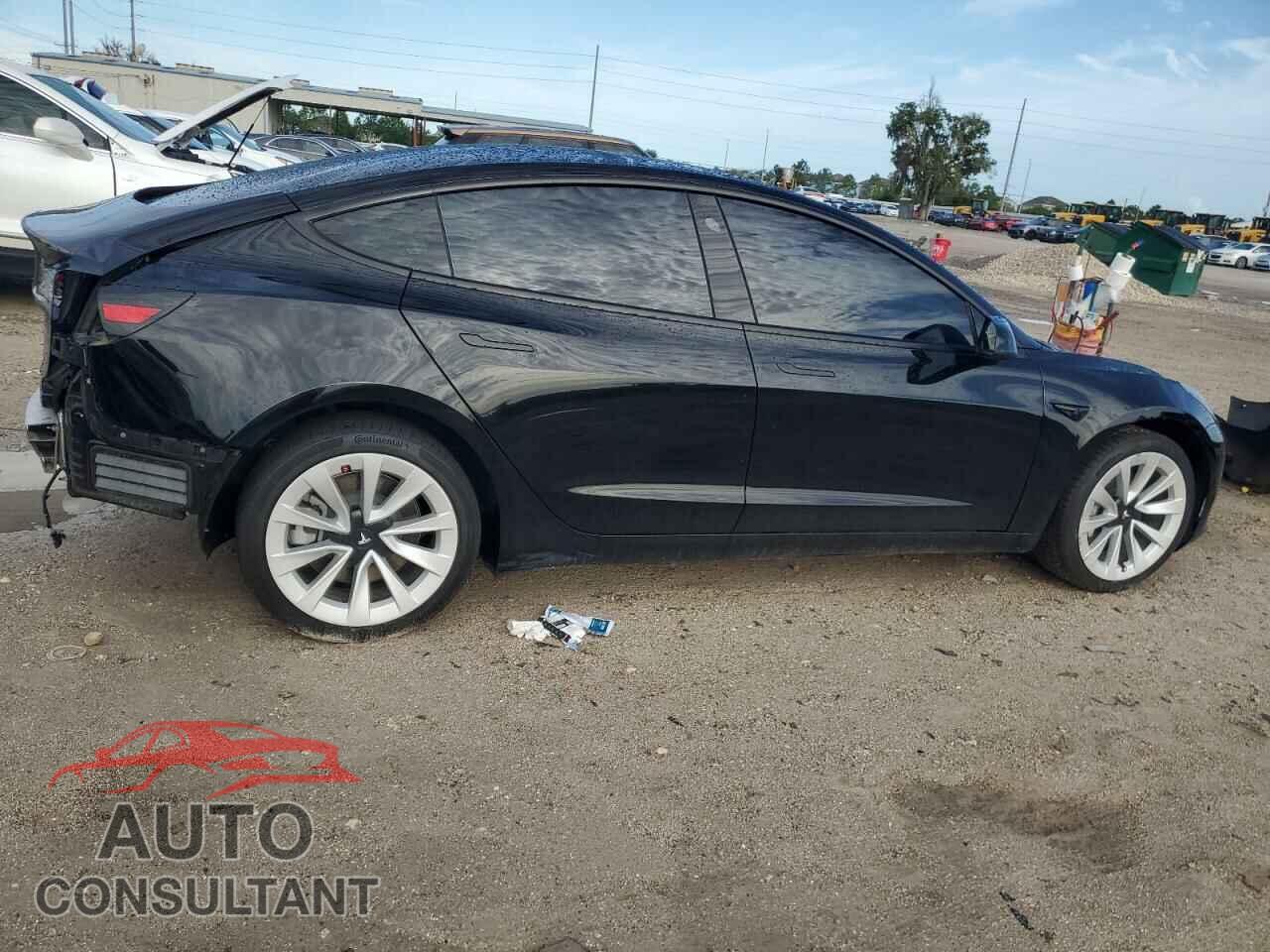 TESLA MODEL 3 2022 - 5YJ3E1EA6NF239857