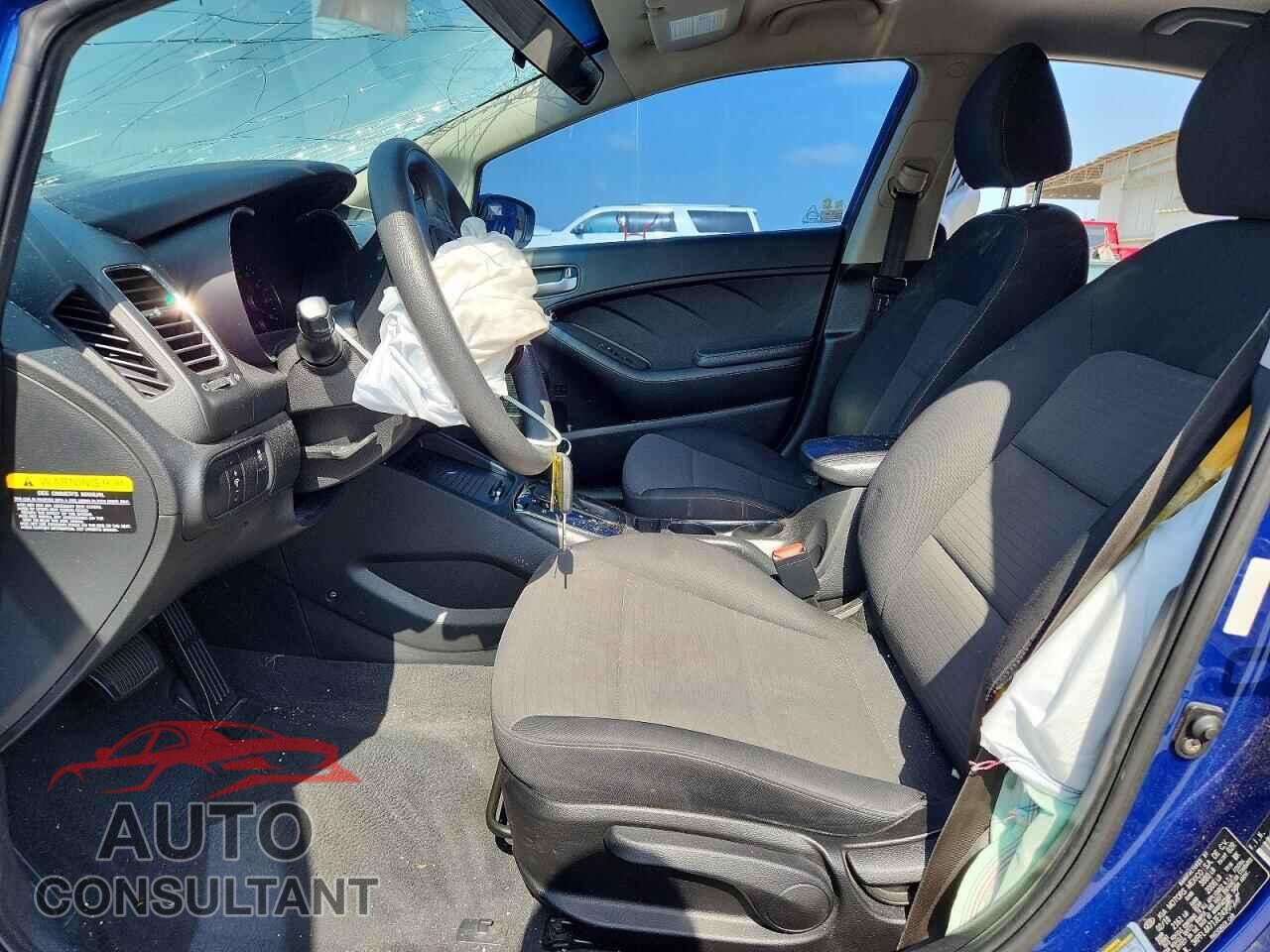KIA FORTE 2018 - 3KPFL4A71JE242972