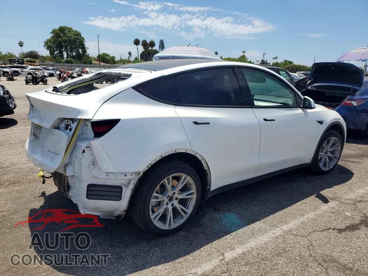 TESLA MODEL Y 2023 - 7SAYGDEE2PF632653