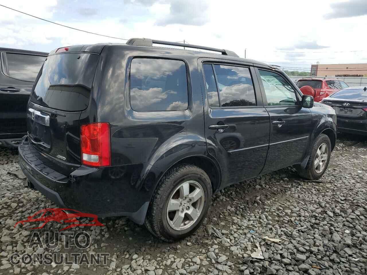 HONDA PILOT 2011 - 5FNYF4H46BB034352