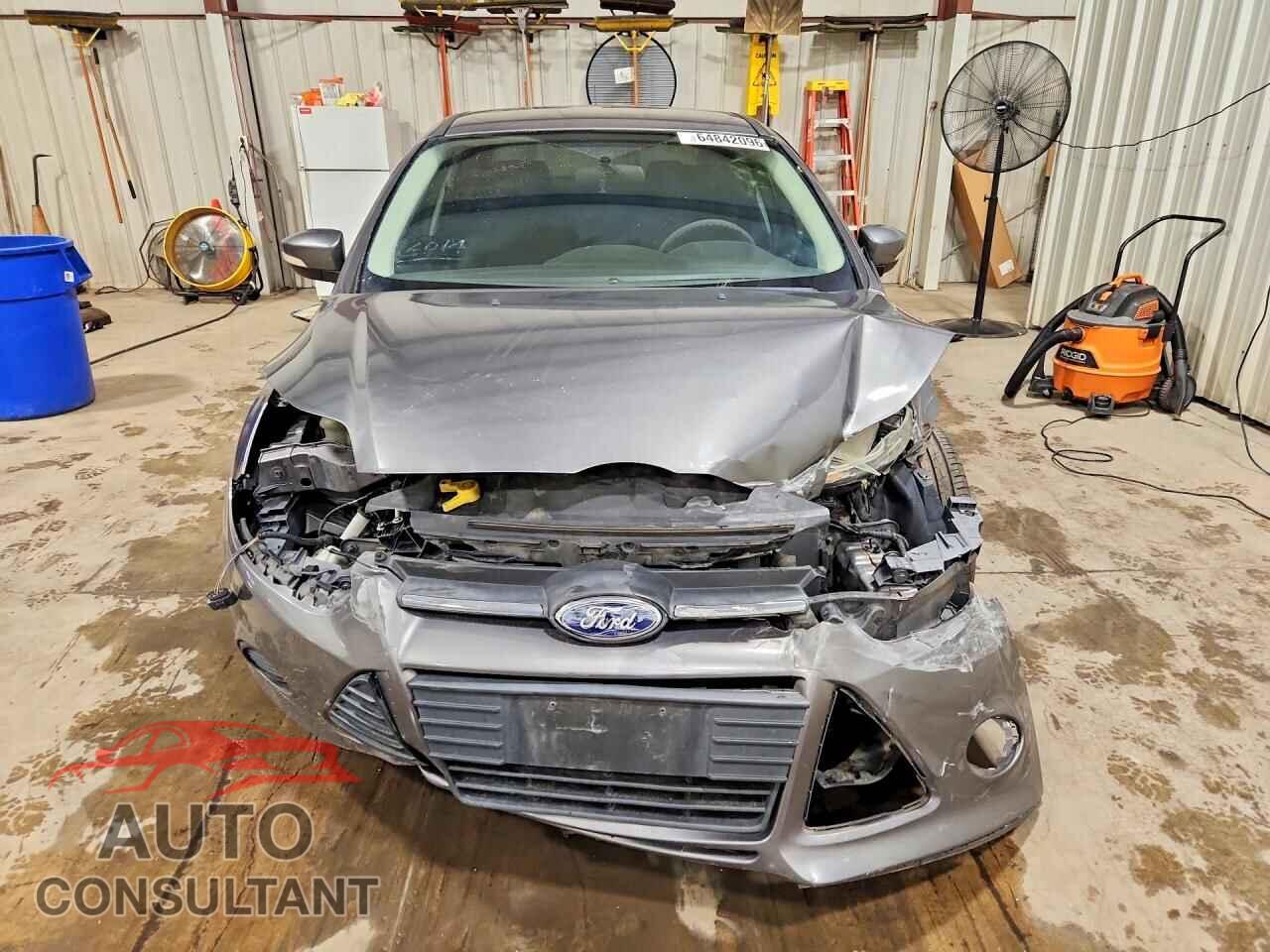 FORD FOCUS 2014 - 1FADP3F28EL137027