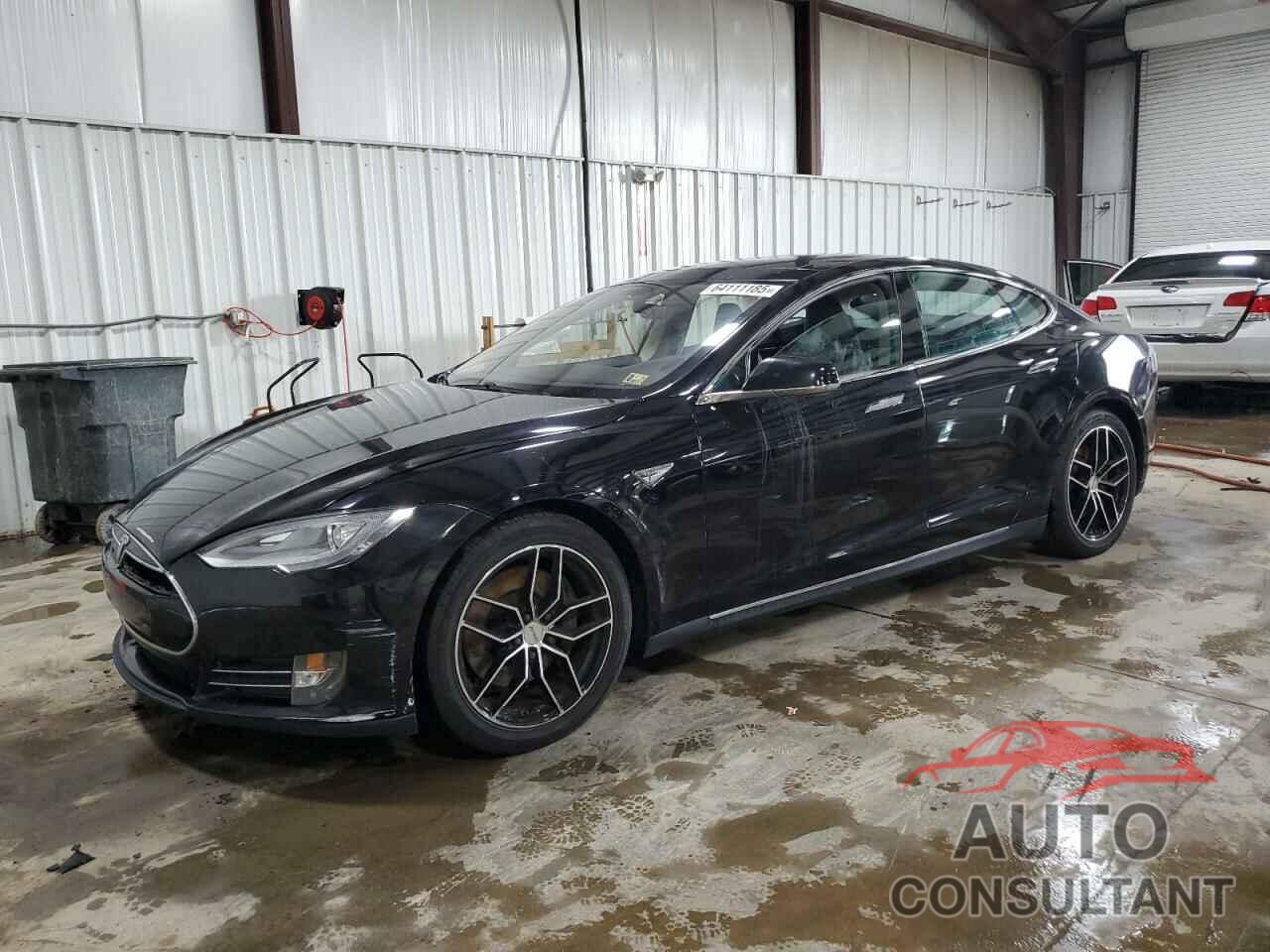 TESLA MODEL S 2012 - 5YJSA1DN2CFS00210