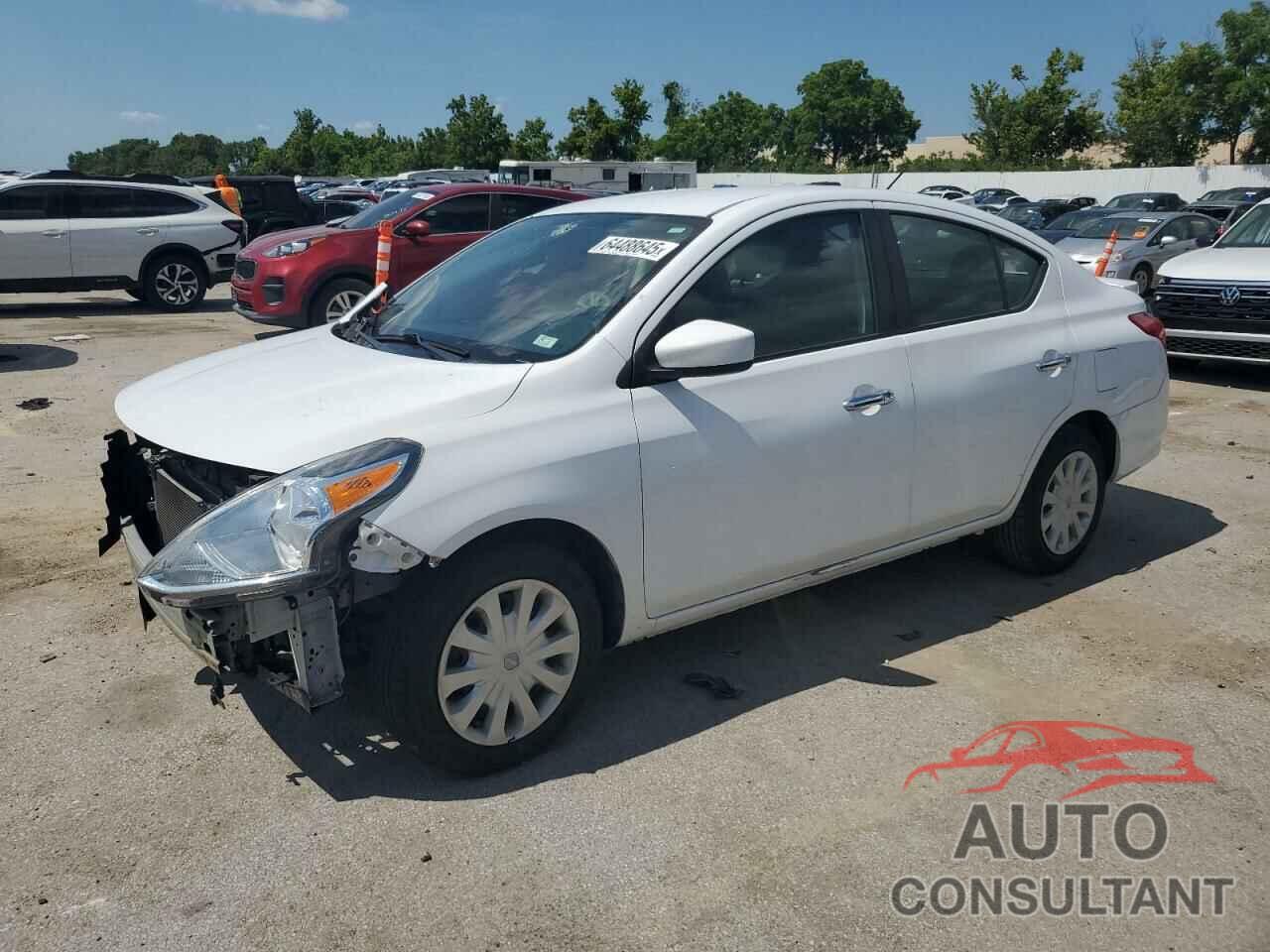 NISSAN VERSA 2018 - 3N1CN7AP8JL800684