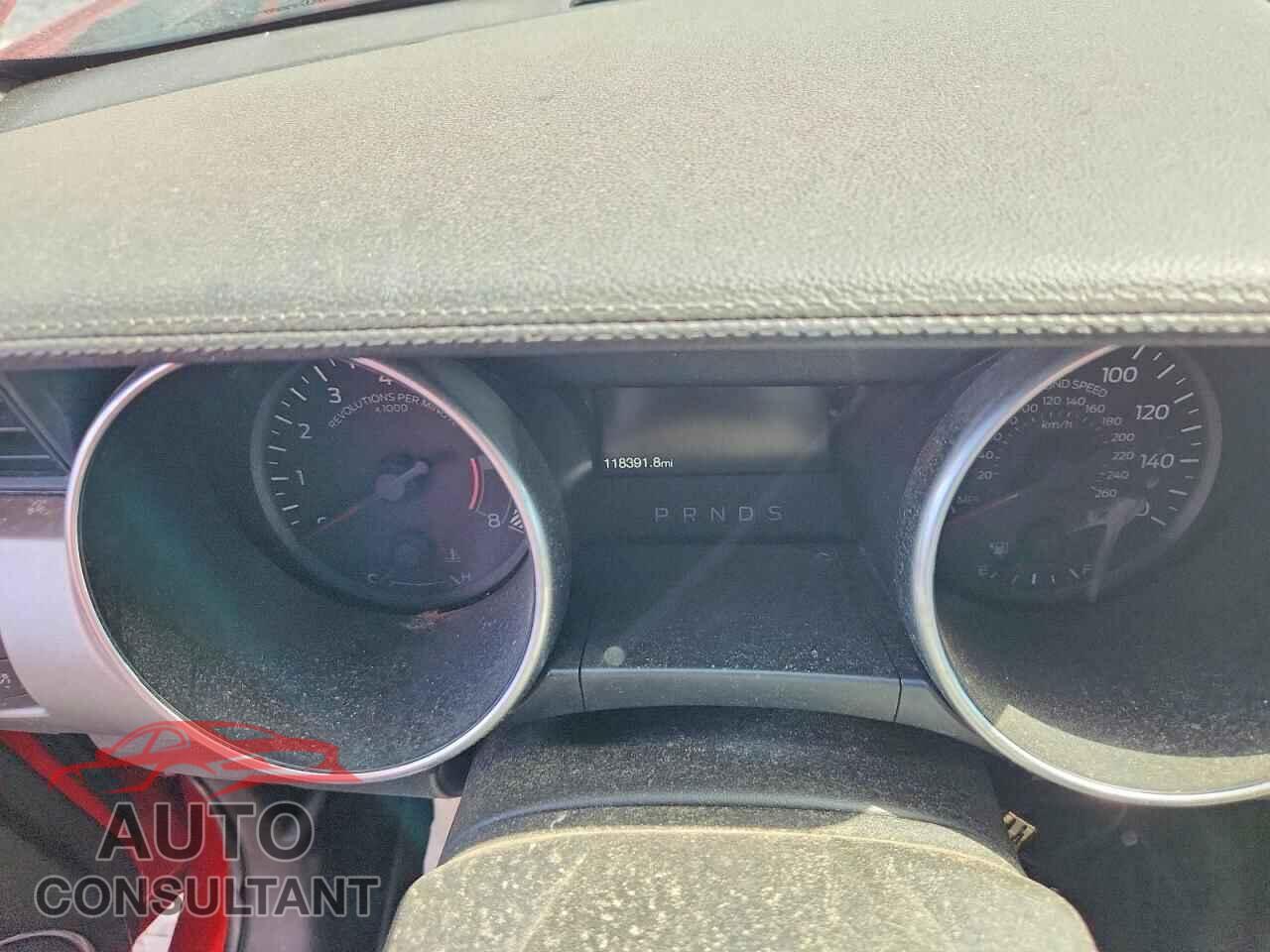 FORD MUSTANG 2018 - 1FATP8UH3J5109649
