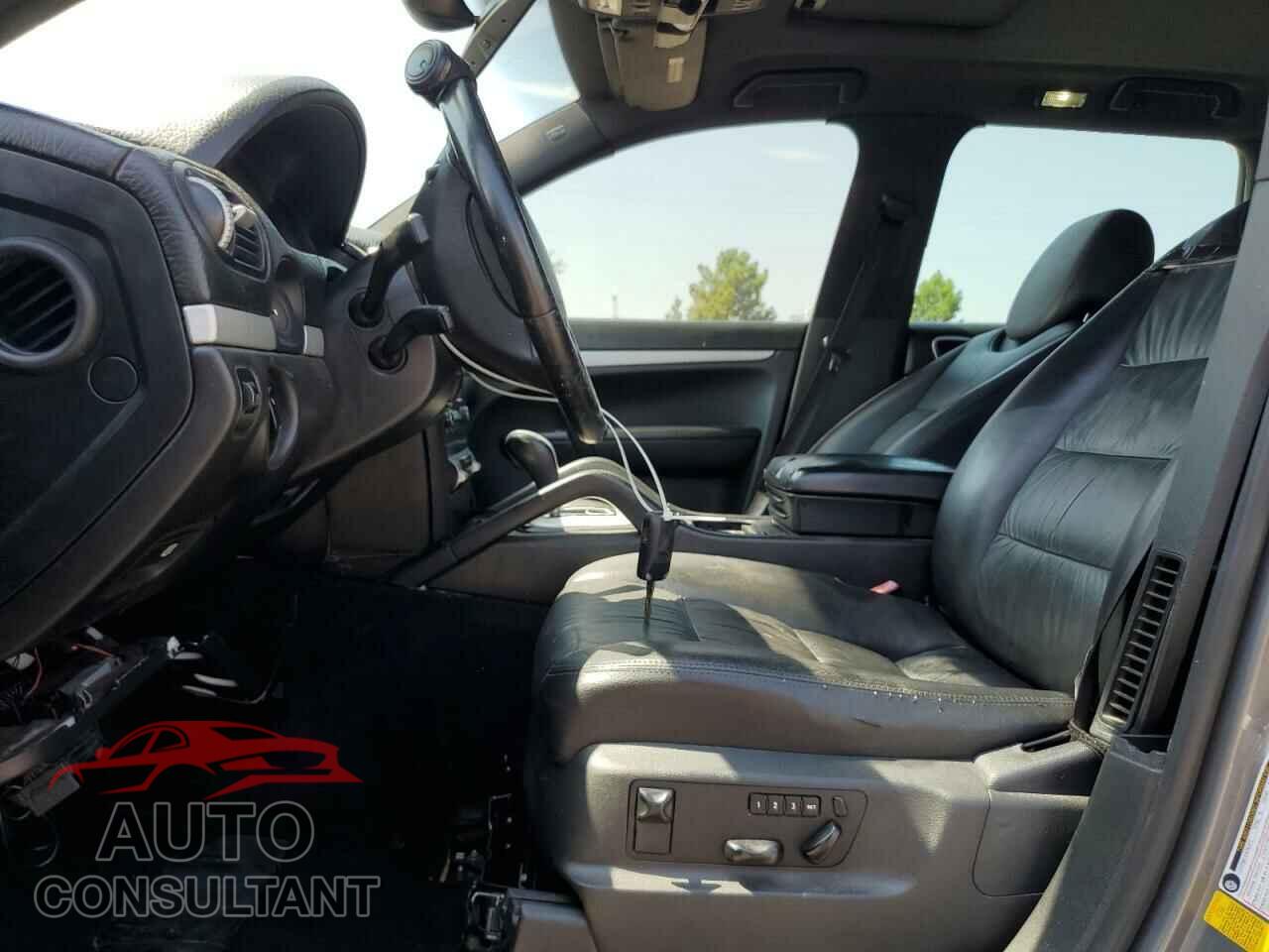 PORSCHE CAYENNE 2009 - WP1AA29P09LA01916