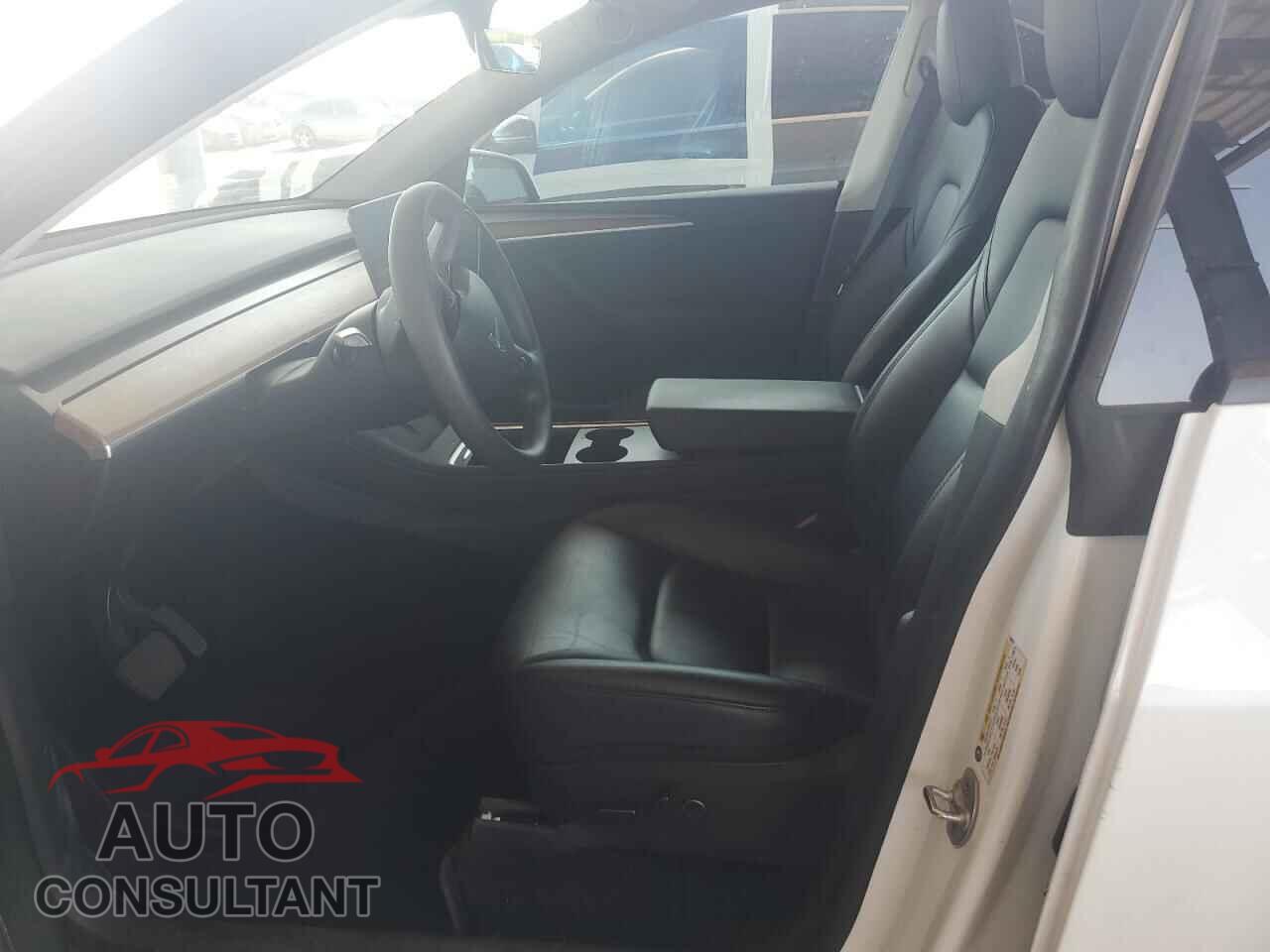 TESLA MODEL Y 2023 - 7SAYGDEE7PF599701