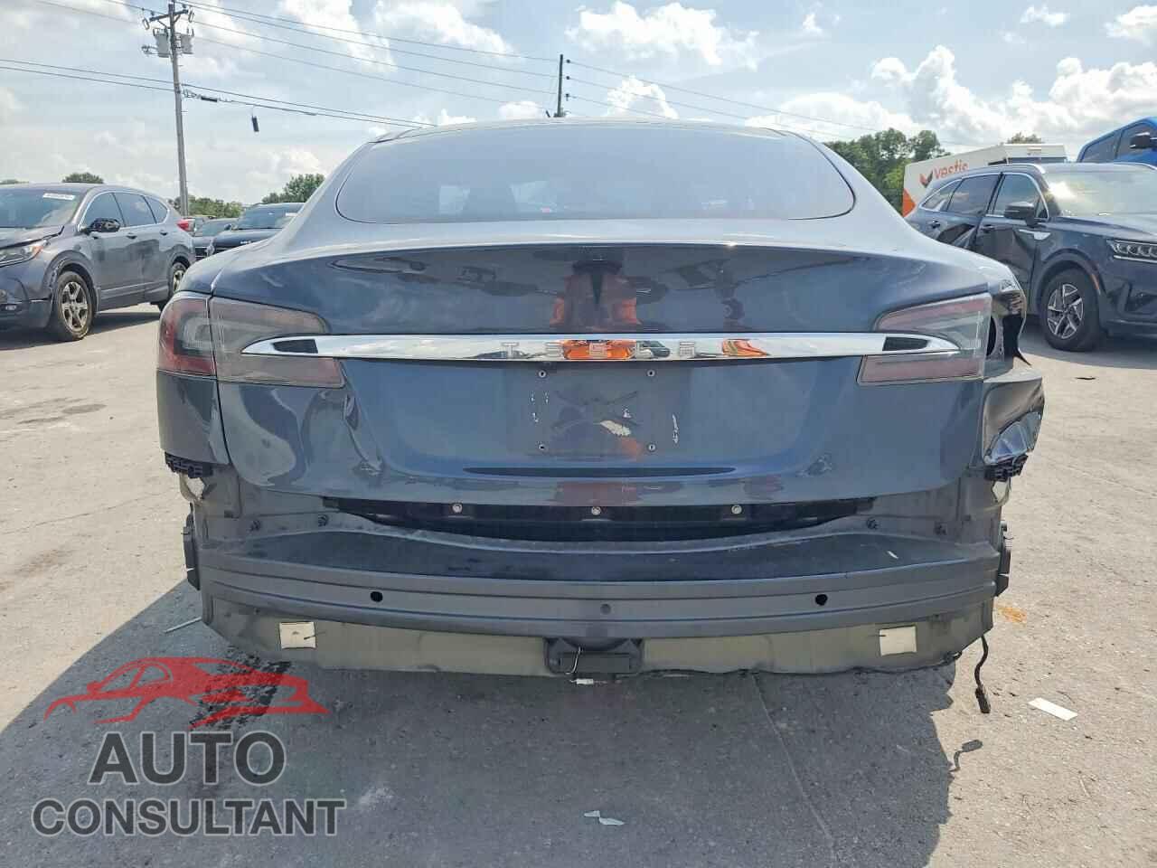 TESLA MODEL S 2016 - 5YJSA1E24GF142093